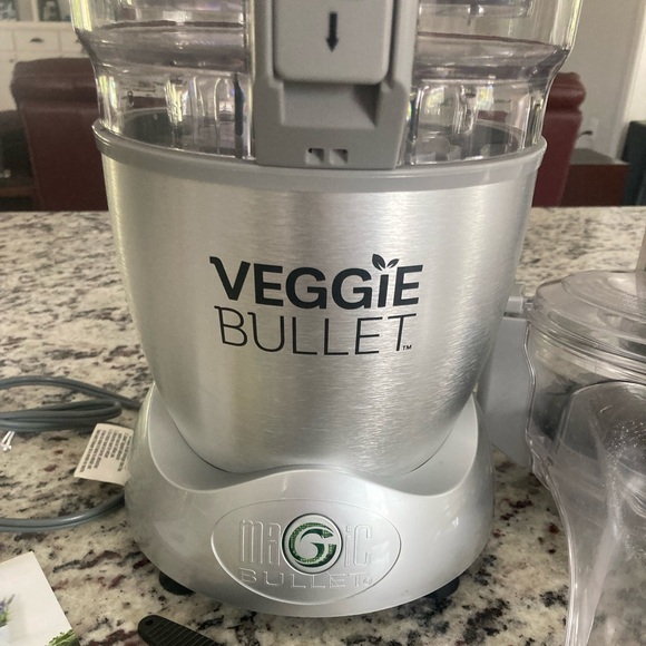 Brand new Veggie Bullet - Picture 2 of 5